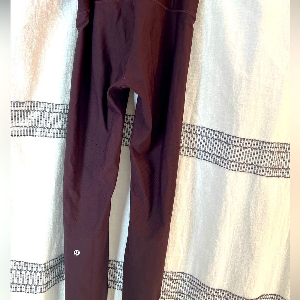 Lululemon Lemon Leggings Size 6 Like-new!